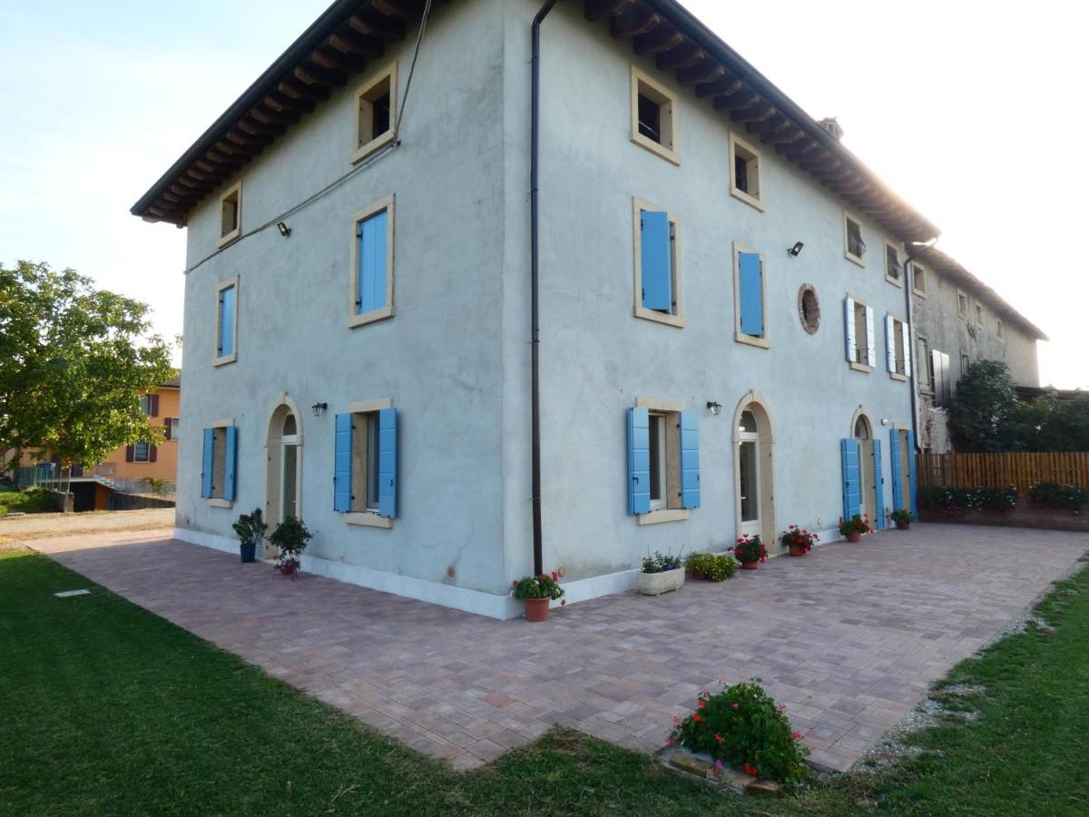 Agriturismo Il Fontanile Villa Valeggio sul Mincio Luaran gambar