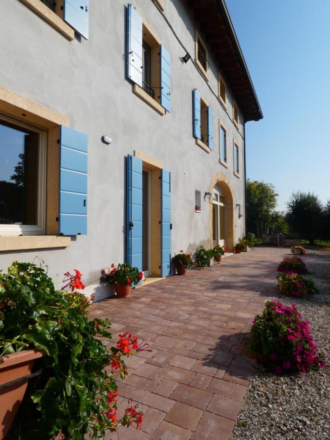 Agriturismo Il Fontanile Villa Valeggio sul Mincio Luaran gambar