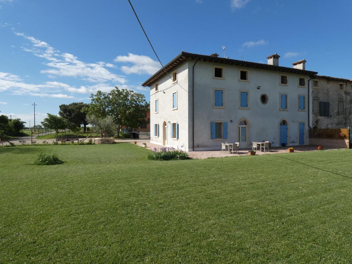 Agriturismo Il Fontanile Villa Valeggio sul Mincio Luaran gambar